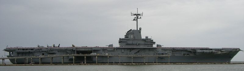 USS_Lexington_CV-16_by_malo_1.jpg