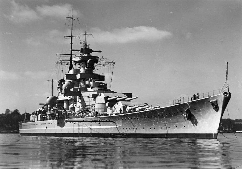 German_battlecruiser_Gneisenau.jpg