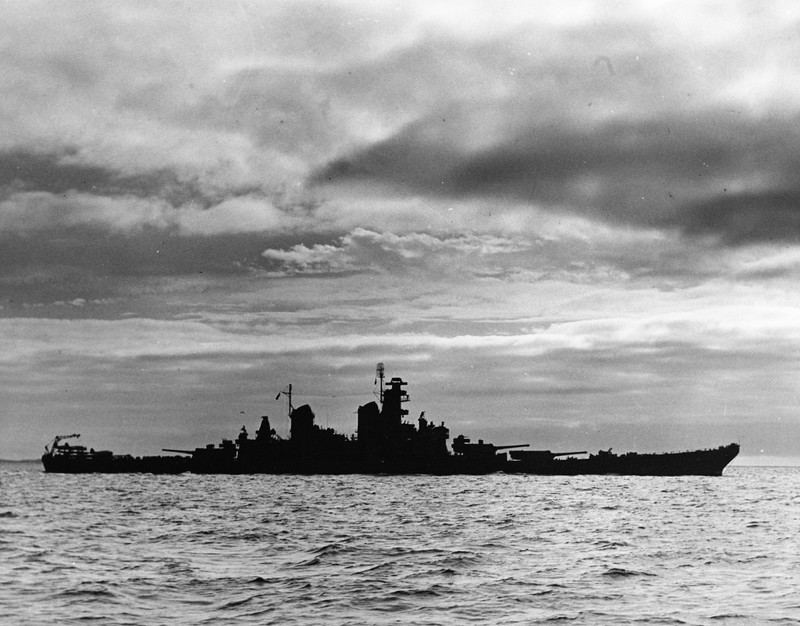 USS-BB-62-New-Jersey-26.10.1943.jpg