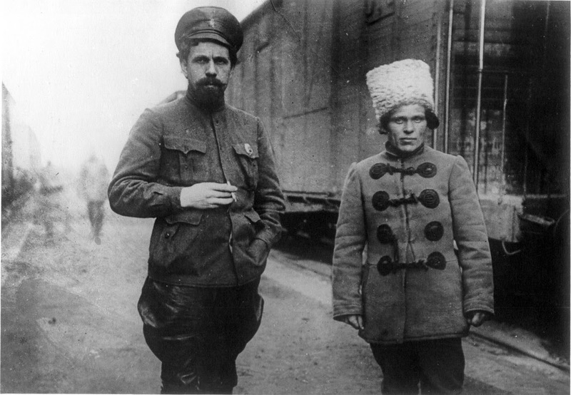 Dybenko_&_Makhno.jpg