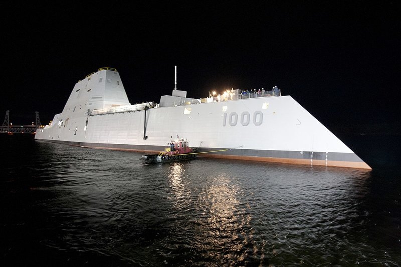 1200px-USS_Zumwalt_(DDG-1000)_at_night.thumb.jpg.12e4a00bb5995fdce76ad16cee42d92d.jpg