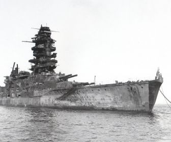 japanese_battleship_nagato_1946.jpg