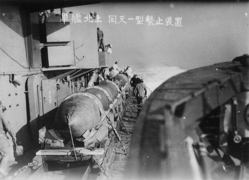 09-kaiten_torpedo-c2cfb434740975992f17ef472f7e4281.thumb.jpg.f2df15caa8a9a9abfa9501892788efb2.jpg