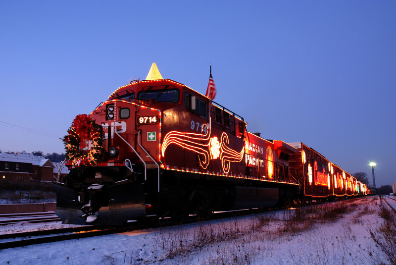 Canadian-Pacific-Railway-9714-diesel-locomotive-AC4400CW.jpg