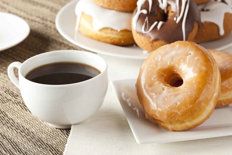 tasty-donuts-coffee.thumb.jpg.05a080e6b211a30a7188f7bc52c43a4a.jpg