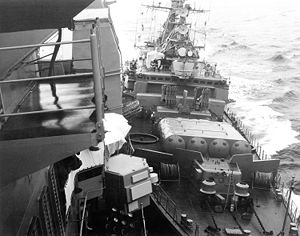300px-USS_Yorktown_collision.jpg.131b6f7c8a74ff1770dc03358c038a24.jpg