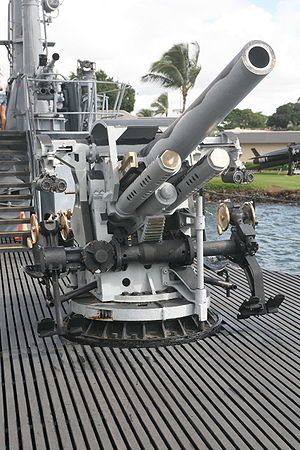 300px-5_inch_25_caliber_gun_USS_Bowfin.jpg.5237a9a9d24aac54a4b7d9303d215d52.jpg