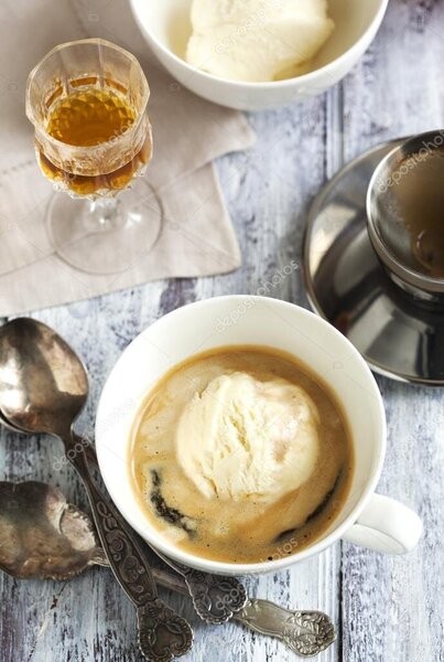 coffee-ice-cream-with-cognac.thumb.jpg.e762a63c66e58080c9667964aebd2615.jpg