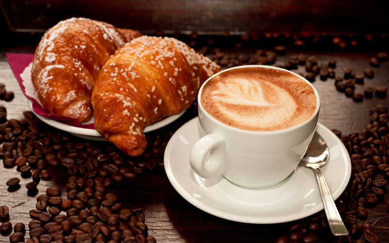 Coffee_Croissant_Cup_504451_1920x1200.thumb.jpg.abdf2cadd8552db08e5d0f15b8d6e225.jpg