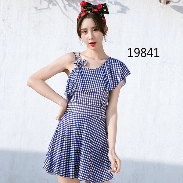 Factory-Price-Korean-style-One-piece-Boxer-Bathing-Suit-Body-Hugging-Weight-Control-Conservative-Plaid-Tour.thumb.jpg.60a7a0921f4e87334712eedfff9227c2.jpg