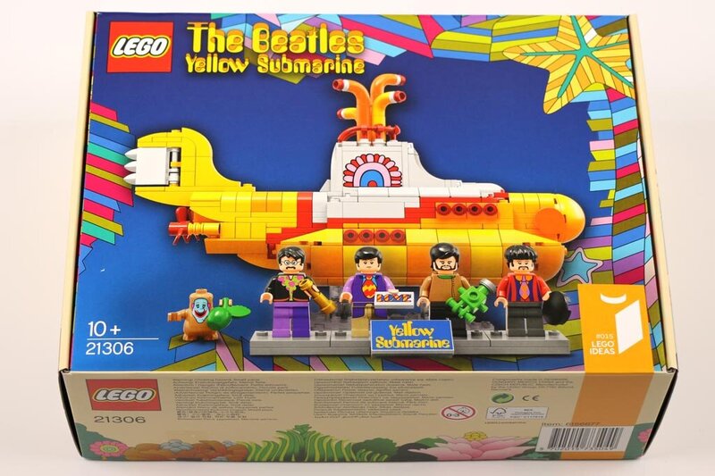 lego-ideas-the-beatles-wellow-submarine-21306-unboxing-box-2016-zusammengebaut-andres-lehmann.jpg