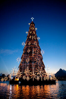 new-year-tree-in-rio_1.jpg.99f163a602a91eeed7311d93ac3d17bc.jpg