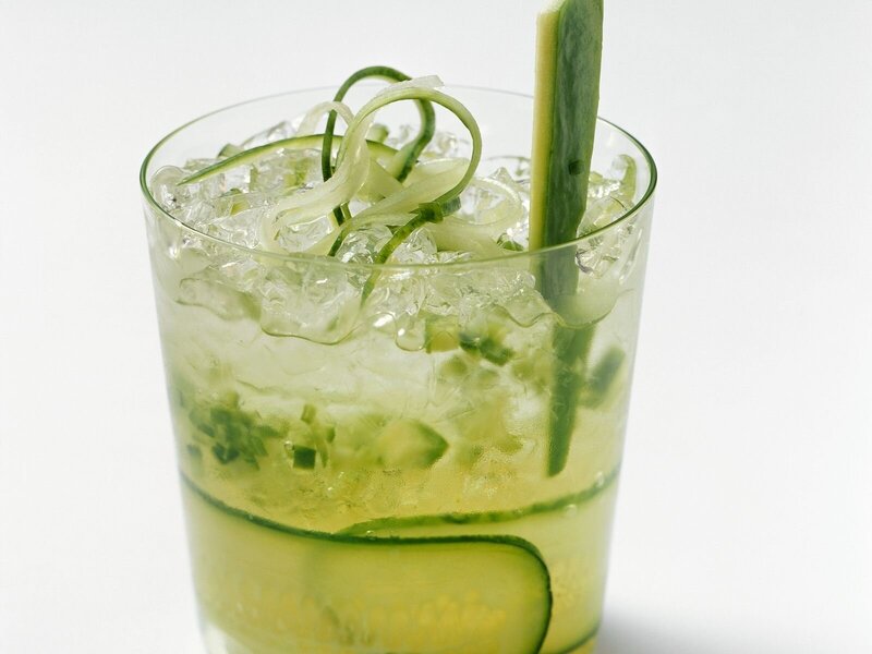 cucumber-and-vodka-cocktail-526454.thumb.jpg.30f13ce62fecd56c34c445122ffef424.jpg